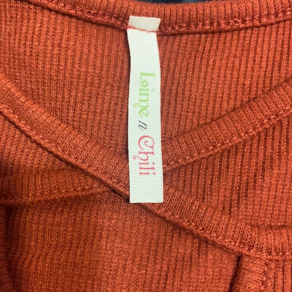 3x$10 Women’s shirt - Picture 3 of 4